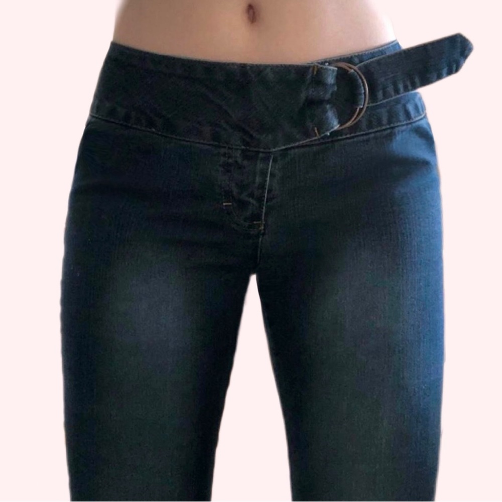Darkwash y2k Lowrise Flare/Bootcut Jeans w/ no back pockets & O ring waist belt